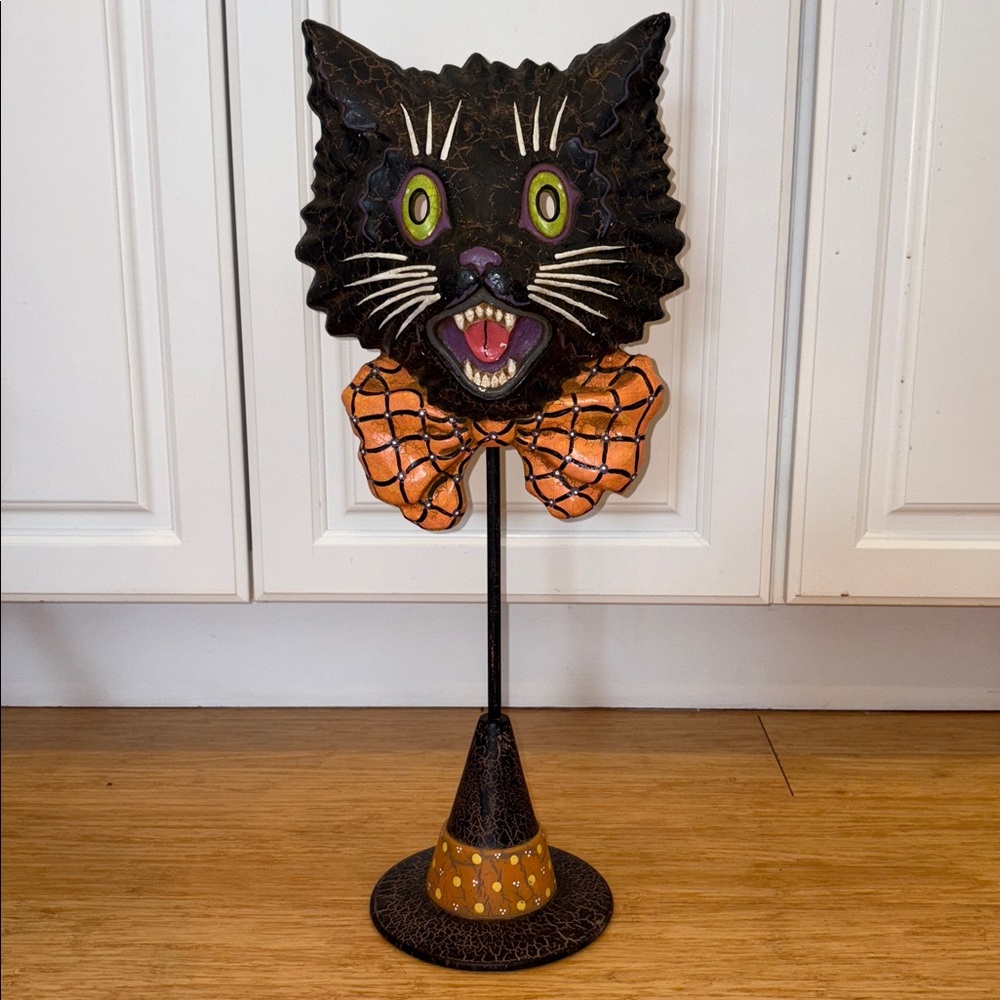 Vintage BRN Crackle Finish Black Cat Face Mask on Pedestal Stand Halloween Decor